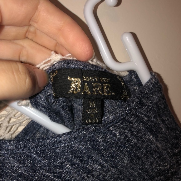 Quarter length sleeve shirt - Picture 4 of 4